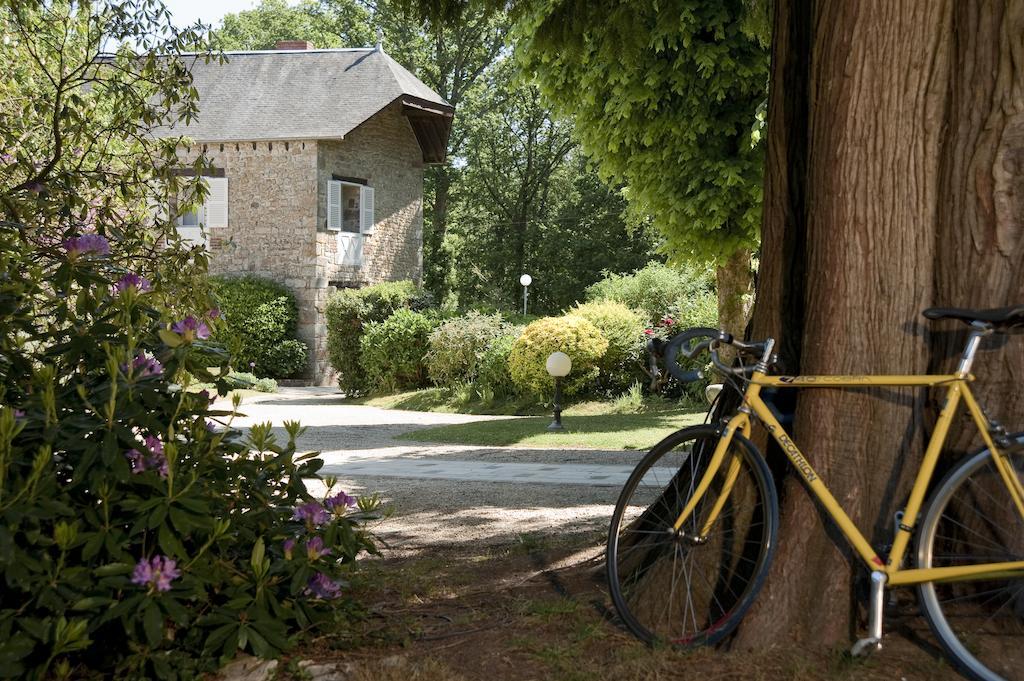Le Manoir Du Lys, The Originals Relais Bagnoles de l'Orne Normandie Exterior foto